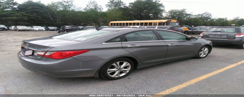 5NPEC4AC8DH611920 2013 HYUNDAI SONATA photo no. 4