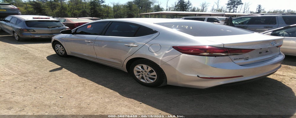 5NPD74LF9JH321799 2018 HYUNDAI ELANTRA photo no. 3