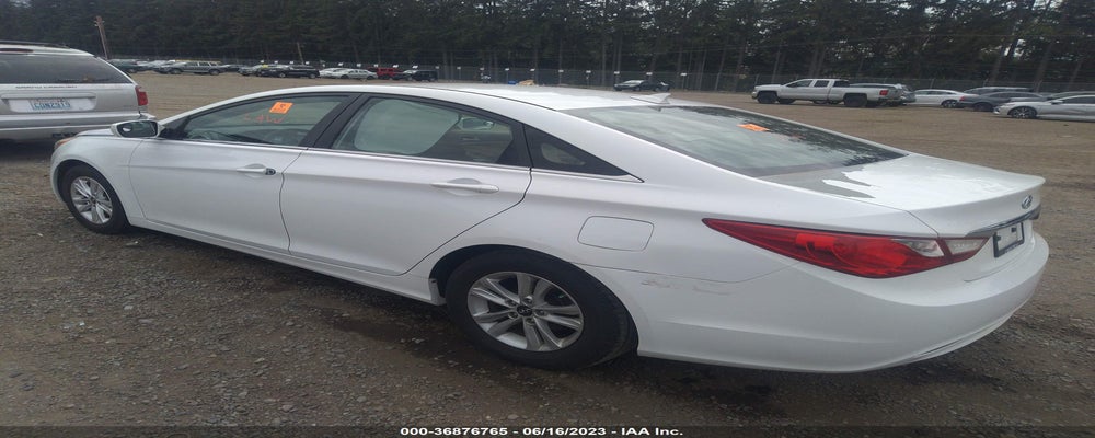 5NPEB4AC0DH640279 2013 HYUNDAI SONATA photo no. 3