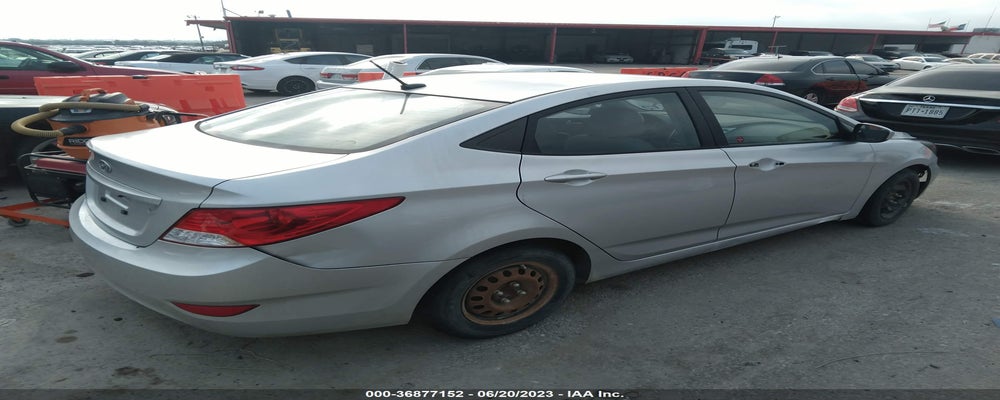 KMHCT4AE0DU355718 2013 HYUNDAI ACCENT photo no. 4
