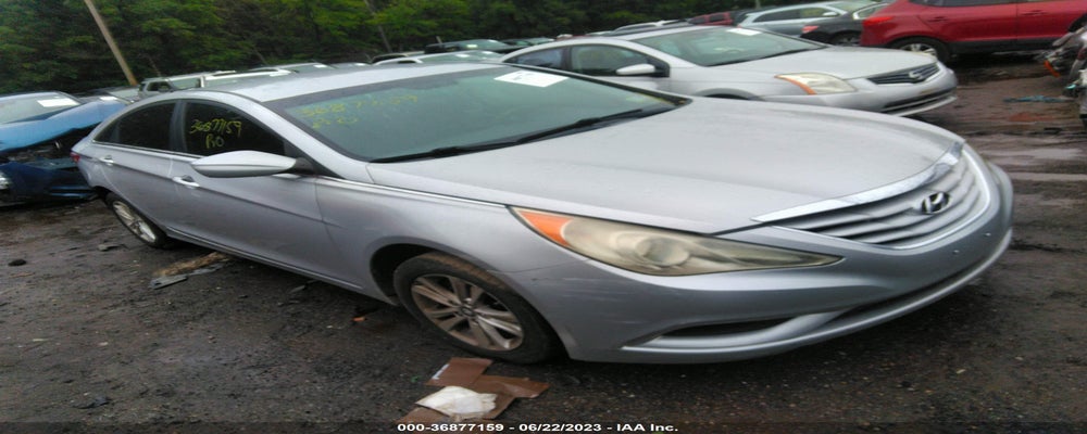 5NPEB4AC4BH141675 2011 HYUNDAI SONATA photo no. 11