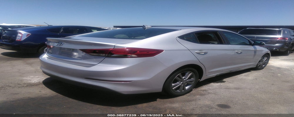 5NPD84LF4HH106239 2017 HYUNDAI ELANTRA photo no. 4