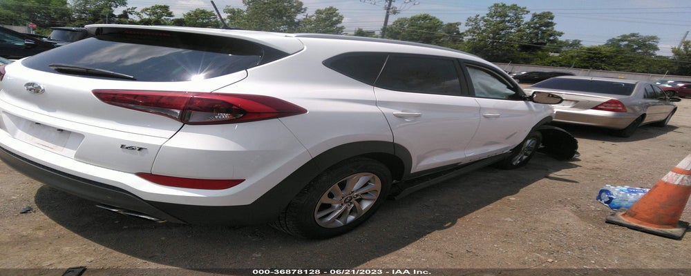 KM8J33A27GU037266 2016 HYUNDAI TUCSON photo no. 4