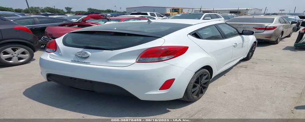KMHTC6AD8GU268270 2016 HYUNDAI VELOSTER photo no. 4