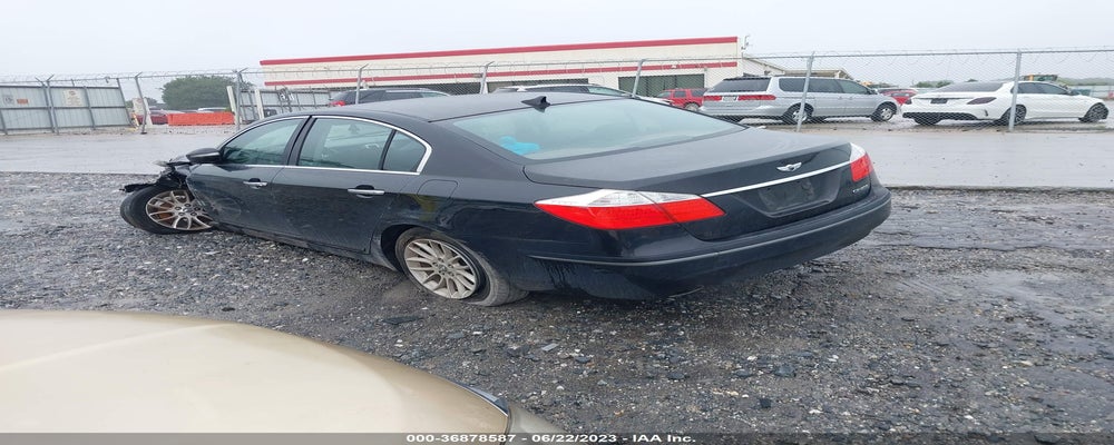 KMHGC4DE4BU113234 2011 HYUNDAI GENESIS photo no. 3