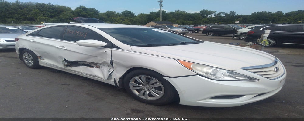 5NPEB4AC5DH521062 2013 HYUNDAI SONATA photo no. 4