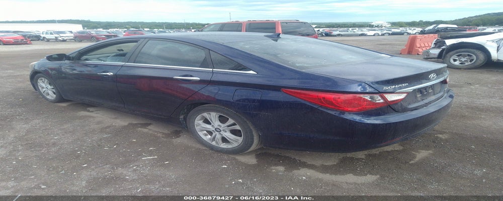 5NPEC4AC6BH074137 2011 HYUNDAI SONATA photo no. 3
