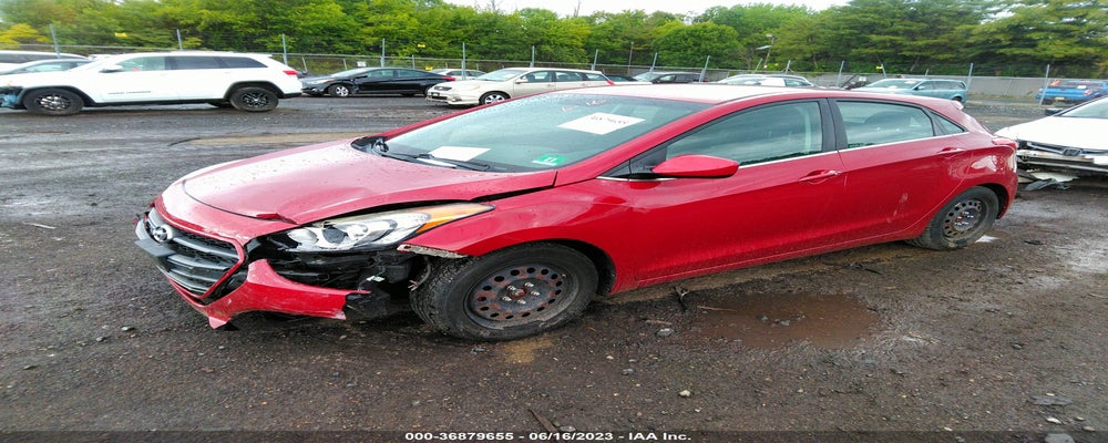 KMHD35LHXGU314650 2016 HYUNDAI ELANTRA GT photo no. 2