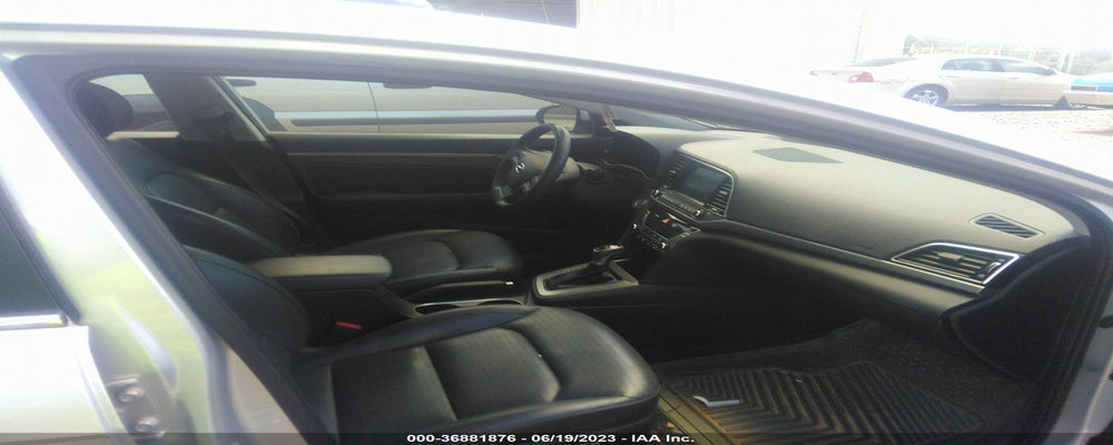 KMHD84LF1HU321031 2017 HYUNDAI ELANTRA photo no. 5
