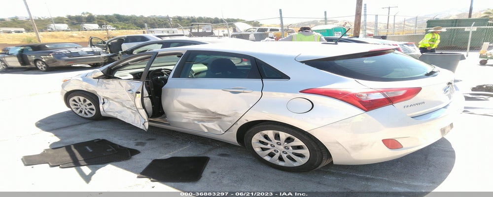 KMHD35LH8GU299291 2016 HYUNDAI ELANTRA GT photo no. 3