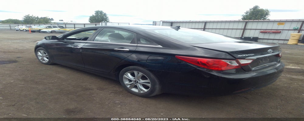 5NPEC4AC7BH070792 2011 HYUNDAI SONATA photo no. 3