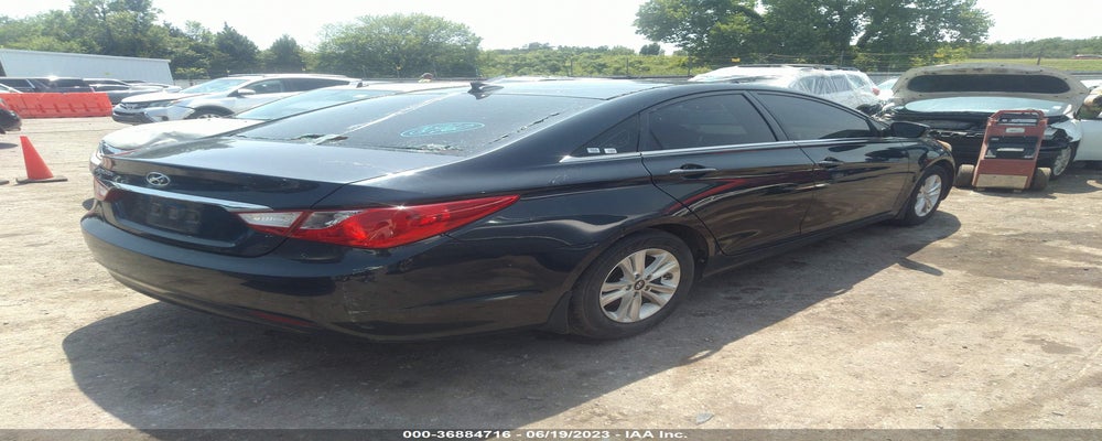 5NPEB4AC4DH624263 2013 HYUNDAI SONATA photo no. 4