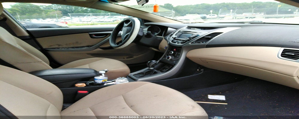 5NPDH4AE1GH774606 2016 HYUNDAI ELANTRA photo no. 5