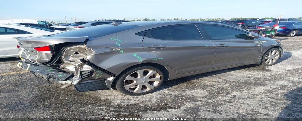 5NPDH4AEXDH186411 2013 HYUNDAI ELANTRA photo no. 4