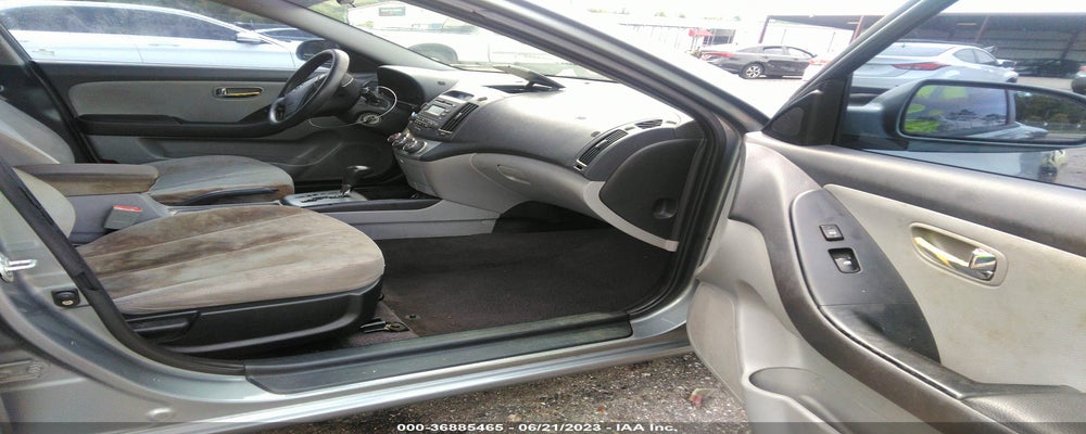 KMHDU4AD6AU016773 2010 HYUNDAI ELANTRA photo no. 5