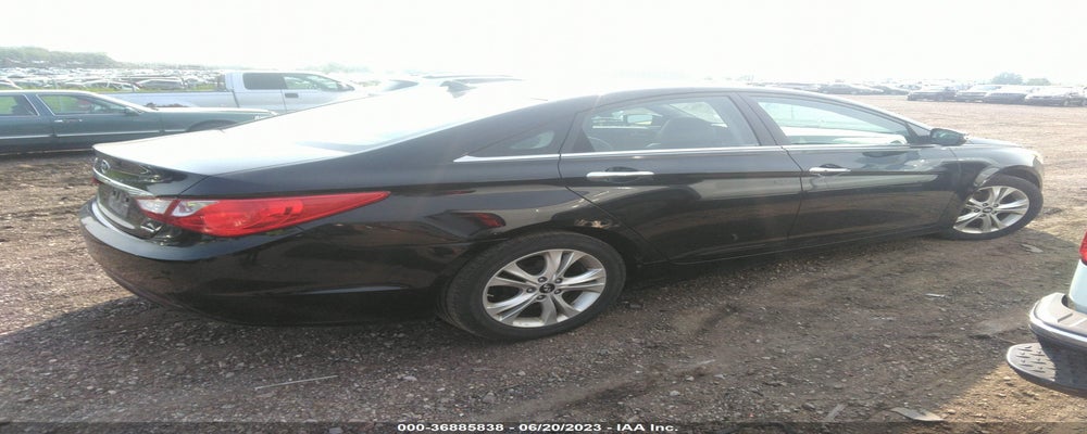 5NPEC4AC9BH102545 2011 HYUNDAI SONATA photo no. 4