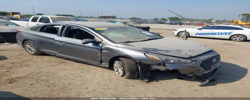 5NPE24AF5KH780500 2019 HYUNDAI SONATA photo no. 4