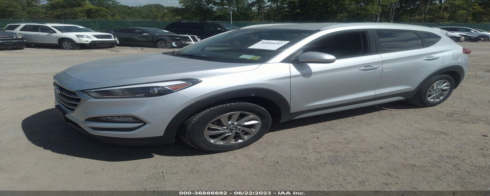 KM8J3CA41JU767747 2018 HYUNDAI TUCSON photo no. 2
