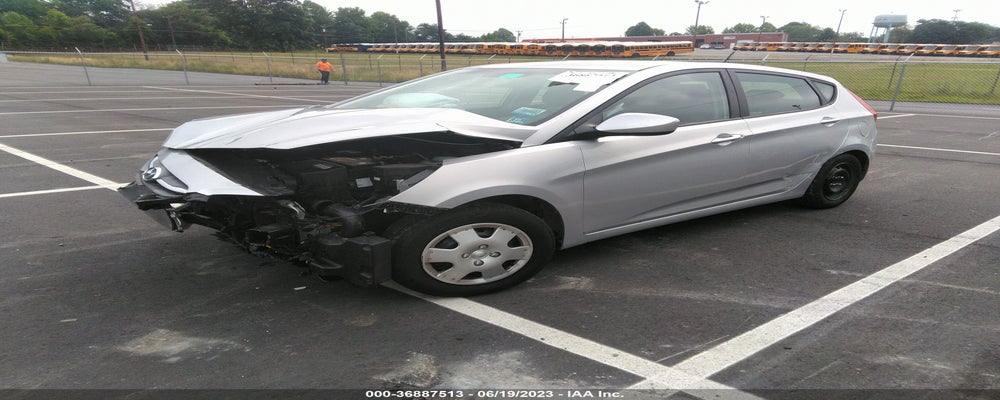 KMHCT5AE5HU347349 2017 HYUNDAI ACCENT photo no. 2