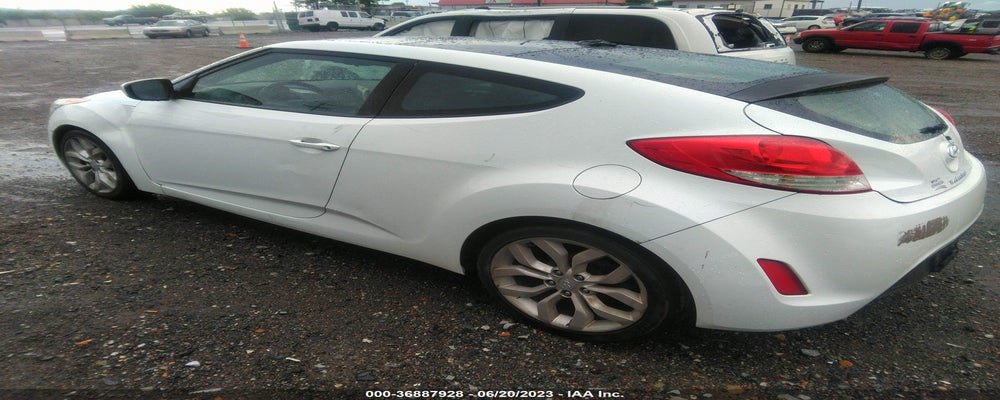 KMHTC6AD9DU095984 2013 HYUNDAI VELOSTER photo no. 3