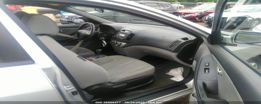 KMHDU4AD0AU155071 2010 HYUNDAI ELANTRA photo no. 5