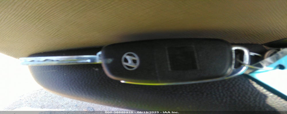 5NMZU3LB3HH009474 2017 HYUNDAI SANTA FE SPORT photo no. 11