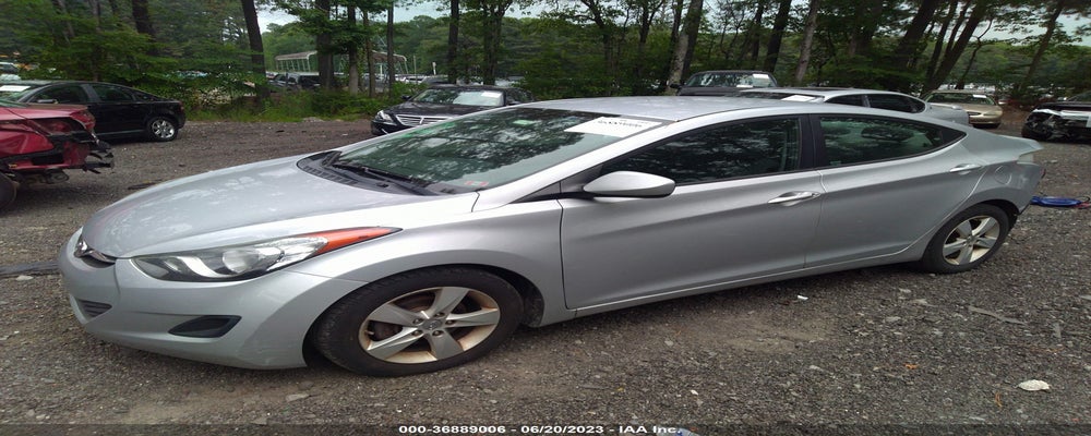 5NPDH4AE3DH421019 2013 HYUNDAI ELANTRA photo no. 2