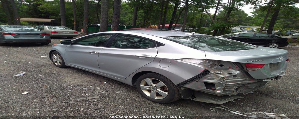 5NPDH4AE3DH421019 2013 HYUNDAI ELANTRA photo no. 3