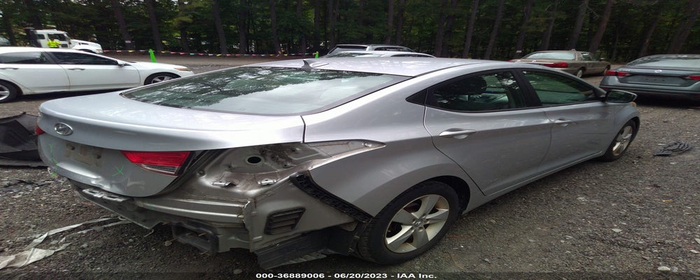 5NPDH4AE3DH421019 2013 HYUNDAI ELANTRA photo no. 4