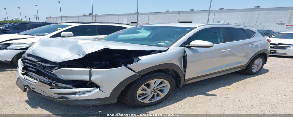 KM8J33A43HU273481 2017 HYUNDAI TUCSON photo no. 2