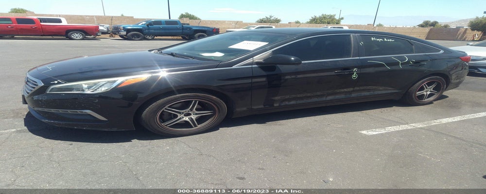 5NPE24AF0FH016740 2015 HYUNDAI SONATA photo no. 2