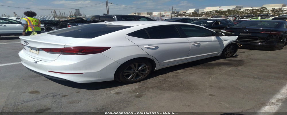 5NPD84LFXHH068290 2017 HYUNDAI ELANTRA photo no. 4