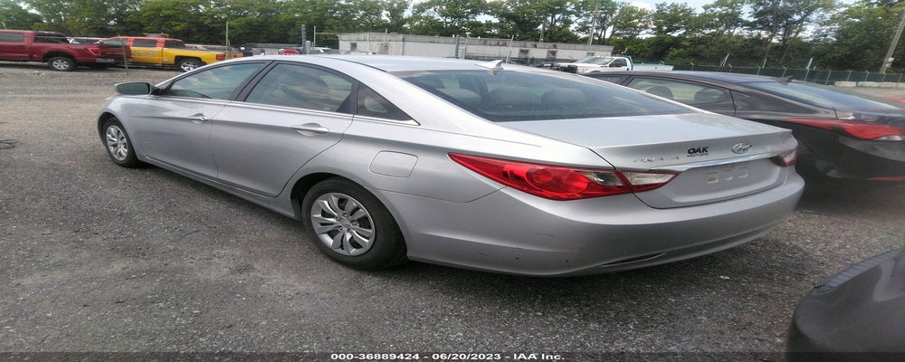 5NPEB4AC6BH274339 2011 HYUNDAI SONATA photo no. 3