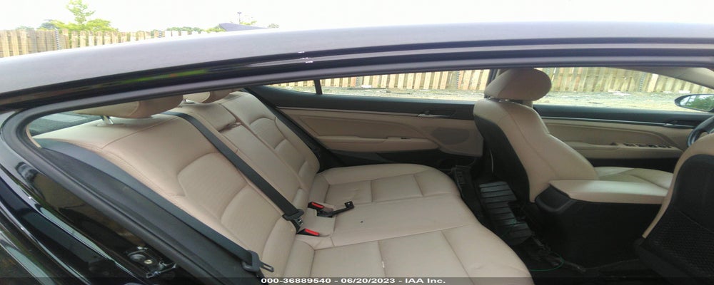 KMHD84LF1JU499768 2018 HYUNDAI ELANTRA photo no. 8