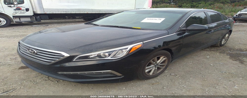 5NPE24AF4FH207822 2015 HYUNDAI SONATA photo no. 2
