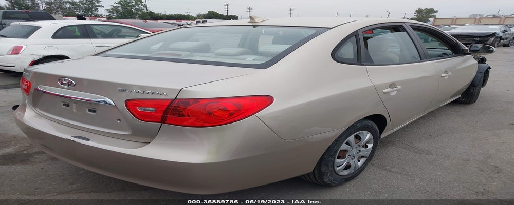 KMHDU4AD9AU048200 2010 HYUNDAI ELANTRA photo no. 4