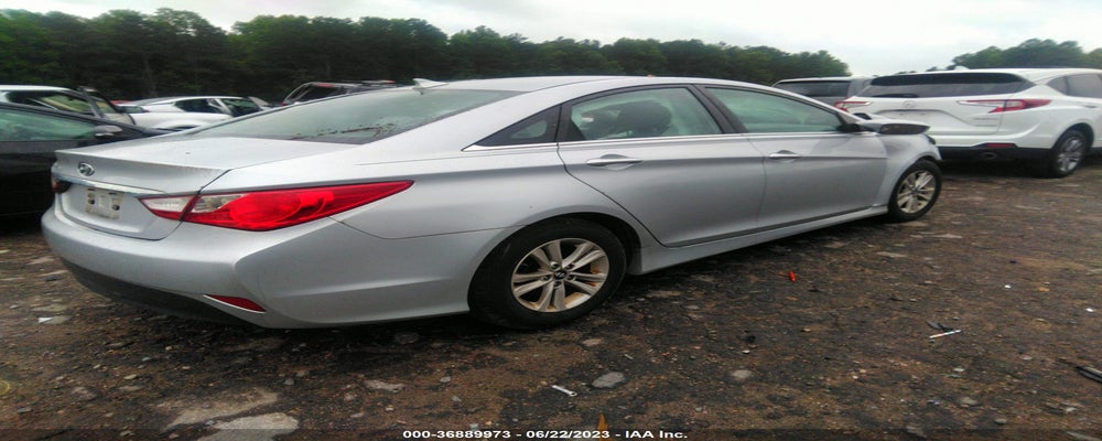 5NPEB4AC8EH823382 2014 HYUNDAI SONATA photo no. 4
