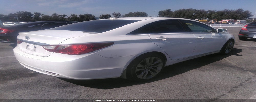 5NPEB4AC7DH630705 2013 HYUNDAI SONATA photo no. 4