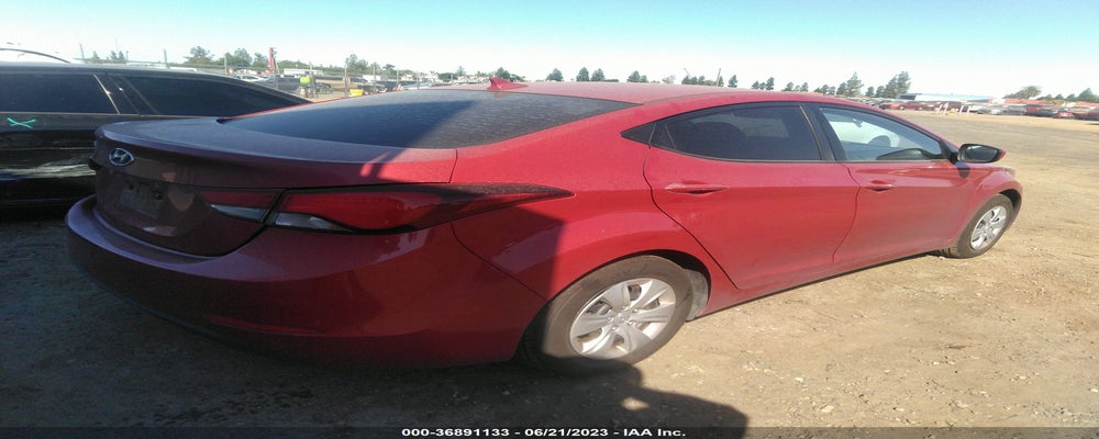 KMHDH4AE5GU482846 2016 HYUNDAI ELANTRA photo no. 4