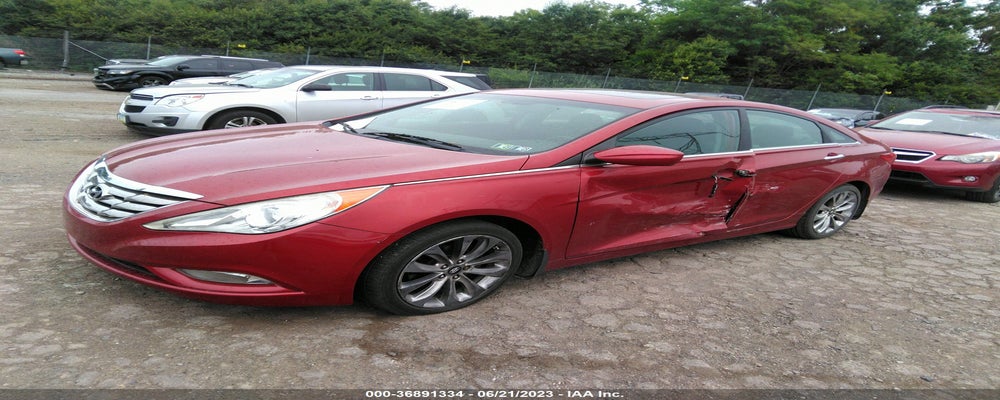 5NPEC4AB7BH215966 2011 HYUNDAI SONATA photo no. 2