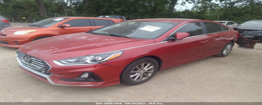 5NPE24AF1JH607121 2018 HYUNDAI SONATA photo no. 2