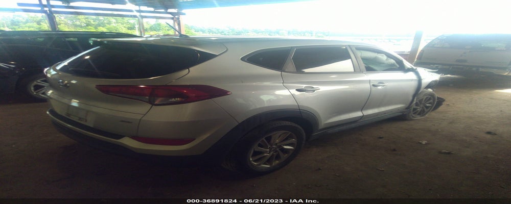 KM8J2CA44JU659917 2018 HYUNDAI TUCSON photo no. 4