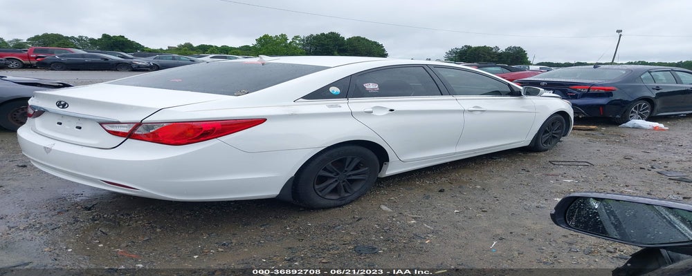 5NPEB4AC4DH741017 2013 HYUNDAI SONATA photo no. 4