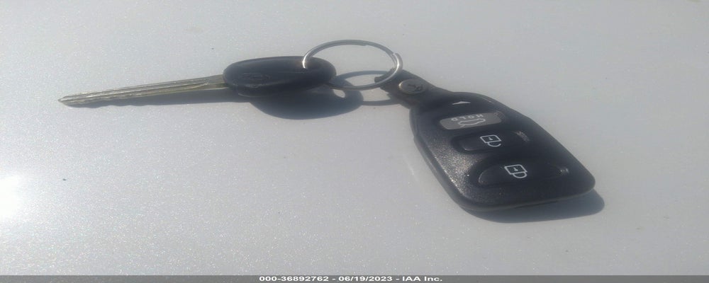 KMHDU4AD1AU932390 2010 HYUNDAI ELANTRA photo no. 11