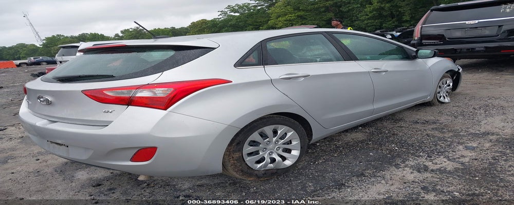 KMHD35LH0HU381095 2017 HYUNDAI ELANTRA GT photo no. 4