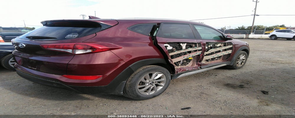 KM8J33A42HU427680 2017 HYUNDAI TUCSON photo no. 4