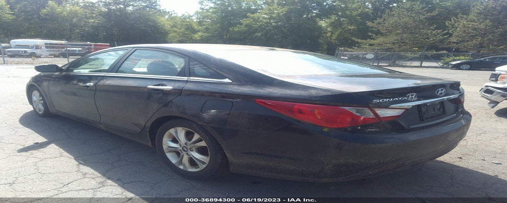 5NPEC4AC5BH024233 2011 HYUNDAI SONATA photo no. 3