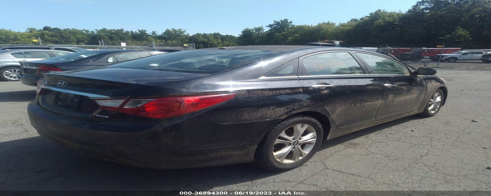 5NPEC4AC5BH024233 2011 HYUNDAI SONATA photo no. 4