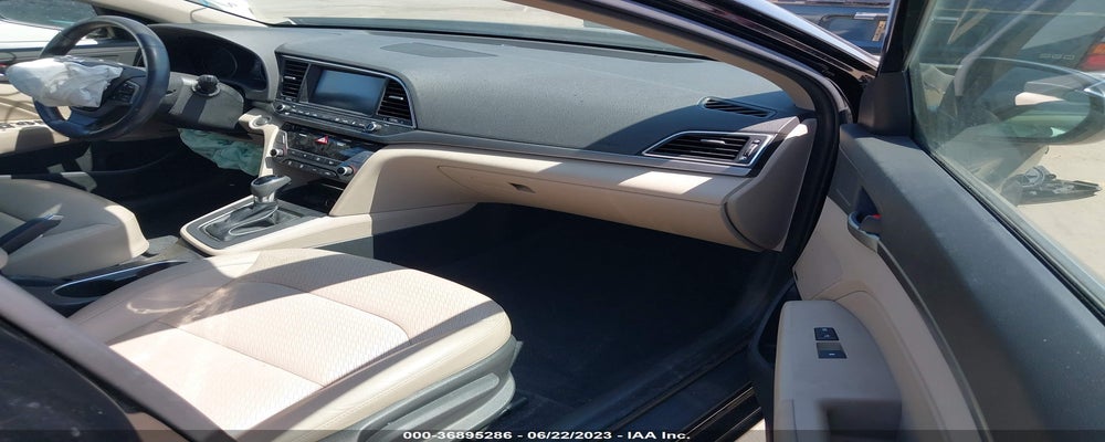 KMHD84LFXHU067657 2017 HYUNDAI ELANTRA photo no. 5