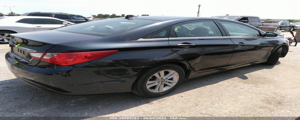 5NPEB4AC7DH724843 2013 HYUNDAI SONATA photo no. 4